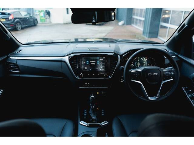 2025 Isuzu D-max 1.9 DL40 Dcb