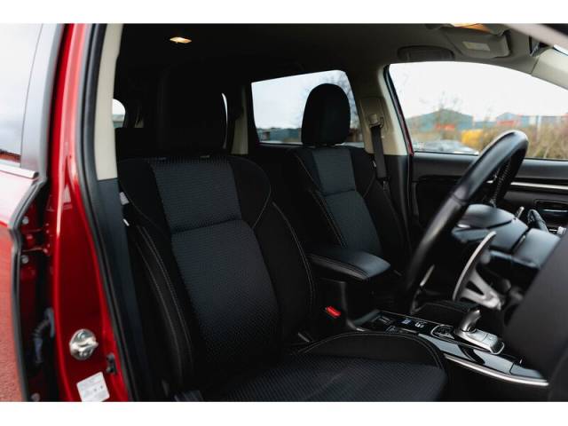 2020 Mitsubishi Outlander 2.4 h TwinMotor Design