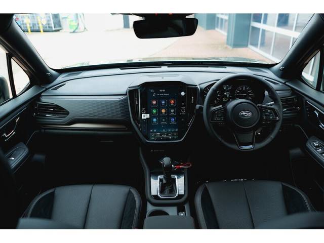 Subaru Forester 2.0 E-Boxer Touring