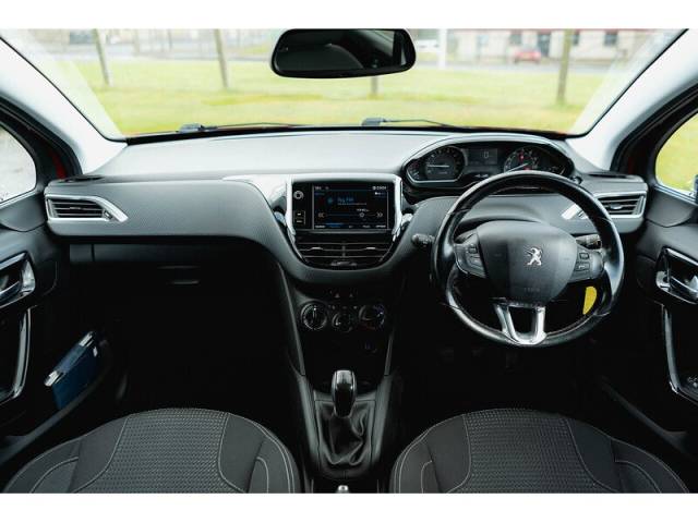 2017 Peugeot 208 1.2 PureTech Allure