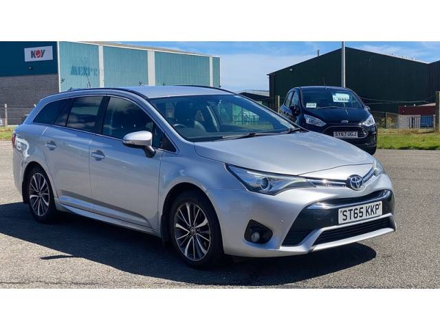 2015 Toyota Avensis 2.0 D-4D Business Edition Plus