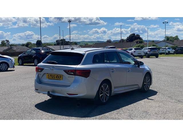 2015 Toyota Avensis 2.0 D-4D Business Edition Plus