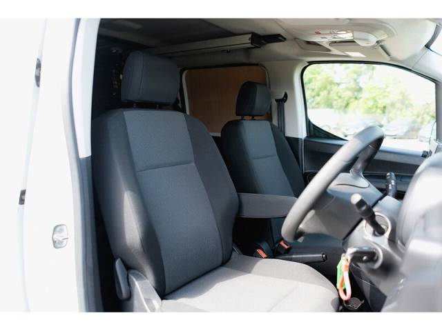 2021 Vauxhall Combo 1.5 Turbo D 2300 Edition
