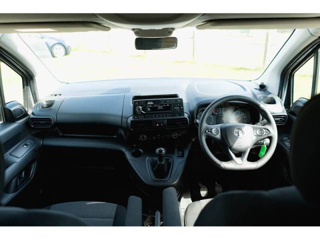 2021 Vauxhall Combo 1.5 Turbo D 2300 Edition