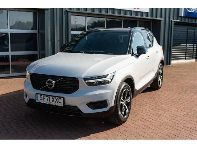 Volvo XC40 2.0 B4 MHEV R-Design SUV Hybrid Glacier Silver