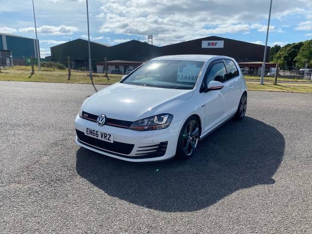 Volkswagen Golf 2.0 TSI BlueMotion Tech GTI Performance Hatchback Petrol White