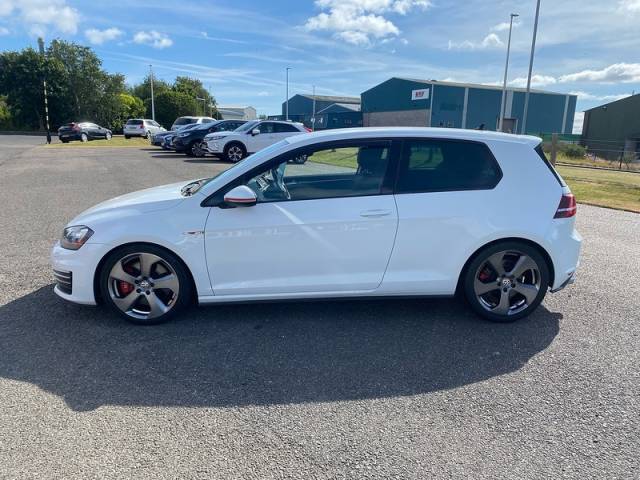 2017 Volkswagen Golf 2.0 TSI BlueMotion Tech GTI Performance