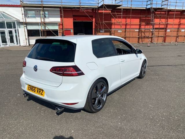 2017 Volkswagen Golf 2.0 TSI BlueMotion Tech GTI Performance