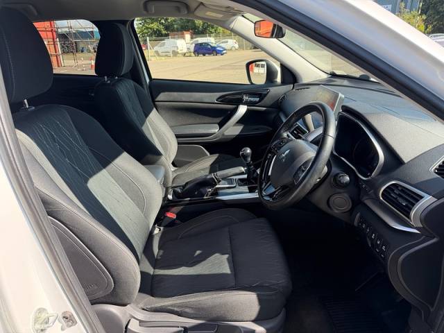 2018 Mitsubishi Eclipse Cross 1.5 T 3
