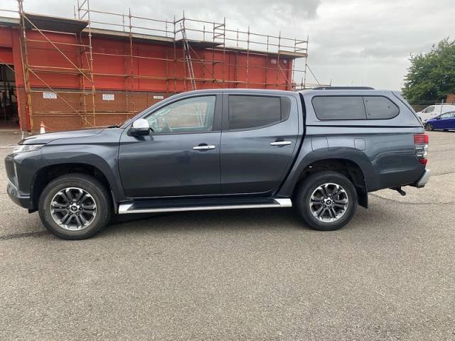 2020 Mitsubishi L200 2.2 DI-D DC Barbarian
