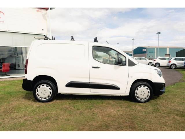 2021 Vauxhall Combo Cargo 1.5 Turbo D 2300 Dynamic