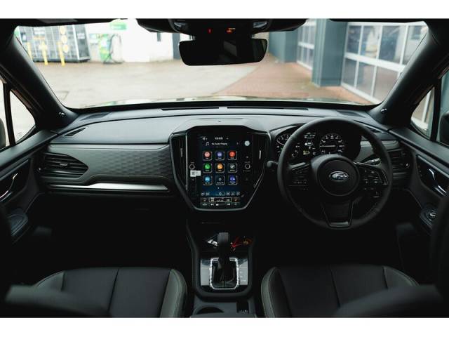 Subaru Forester 2.0 e-Boxer Field