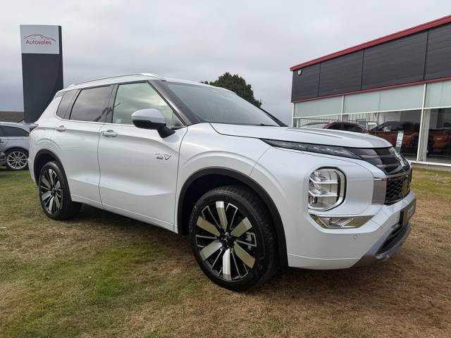 Mitsubishi Outlander PHEV 2.4 Diamond SUV Hybrid White Diamond