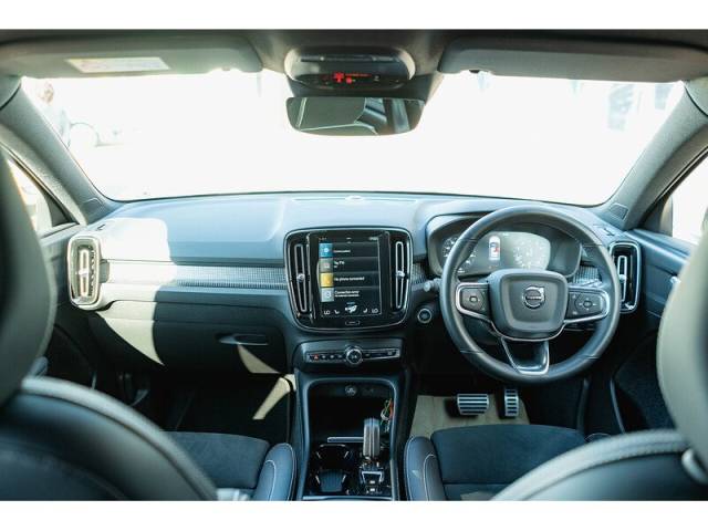 2021 Volvo XC40 2.0 B4 MHEV R-Design