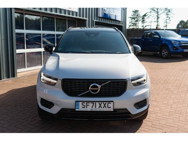 2021 Volvo XC40 2.0 B4 MHEV R-Design