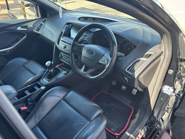 2018 Ford Focus 2.0T EcoBoost ST-3 Hatchback 5dr Petrol Manual Euro 6 (s/s) (250 ps)