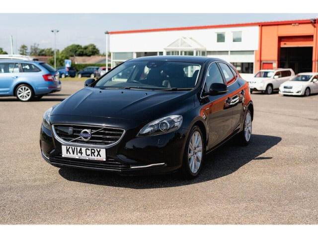 Volvo V40 2.0 D3 SE Lux Nav Hatchback 5dr Diesel Geartronic Euro 5 (s/s) (150 ps) Hatchback Diesel Black