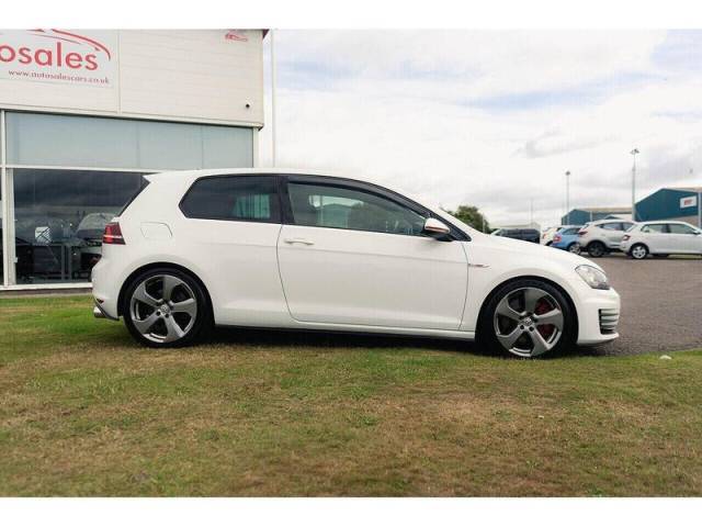 2017 Volkswagen Golf 2.0 TSI BlueMotion Tech GTI Performance Hatchback 3dr Petrol DSG Euro 6 (s/s) (230 ps)