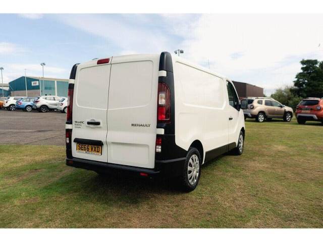 2017 Renault Trafic 1.6 dCi 27 Business Panel Van 5dr Diesel Manual SWB Standard Roof Euro 6 (120 ps)