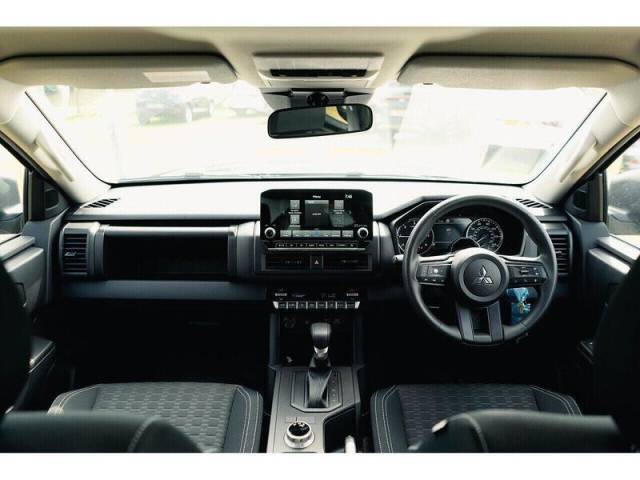 Mitsubishi L200 Titan 2.4 4dr Pick-Up Automatic Diesel