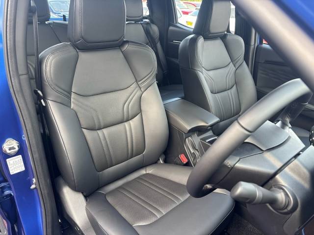 Isuzu D-max V-Cross Dcb 2.2 4dr Pick Up Automatic Diesel