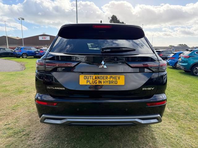 Mitsubishi Outlander PHEV Nativa 2.4 5dr Estate CVT Petrol/Electric