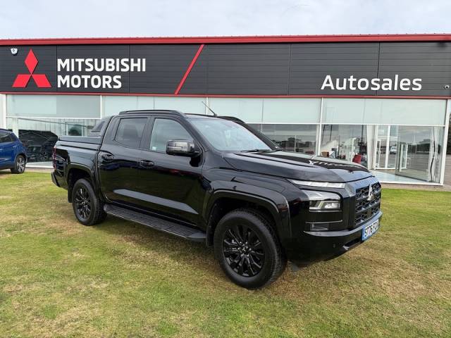 Mitsubishi L200 2.4 Bi-Turbo Barbarian Pickup Double Cab 4dr Diesel Auto 4WD Euro 6 (s/s) (204 ps) Pick Up Diesel Black