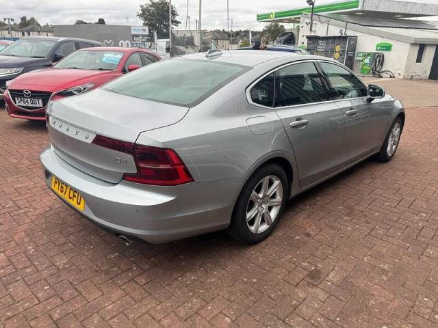 2017 Volvo S90 2.0 D4 Momentum Saloon 4dr Diesel Auto Euro 6 (s/s) (190 ps)