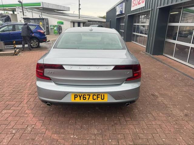 2017 Volvo S90 2.0 D4 Momentum Saloon 4dr Diesel Auto Euro 6 (s/s) (190 ps)