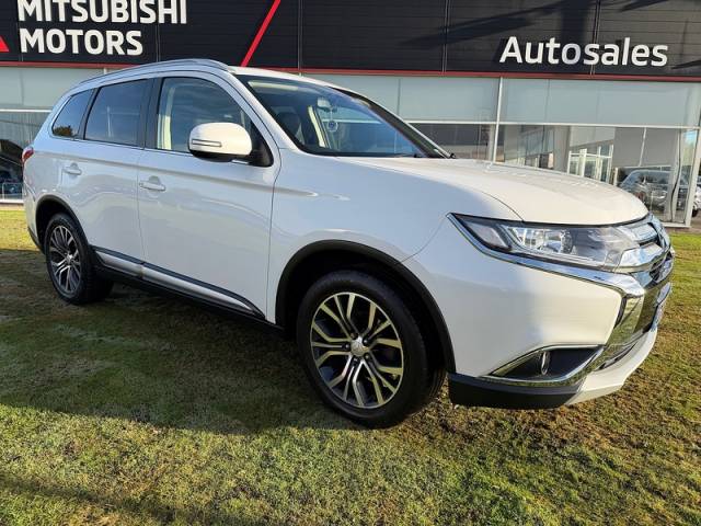 2015 Mitsubishi Outlander 2.2 DI-D GX3 SUV 5dr Diesel Auto 4WD Euro 6 (147 ps)