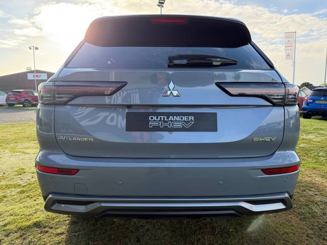 Mitsubishi Outlander PHEV 2.4 Nativa