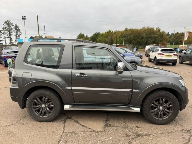 2014 Mitsubishi Shogun 3.2 DI-DC SG2 SUV 3dr Diesel Manual 4WD Euro 5 SWB (197 ps)