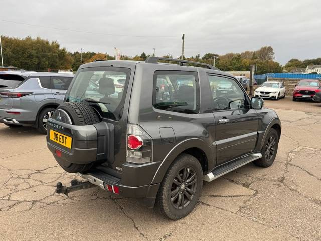 2014 Mitsubishi Shogun 3.2 DI-DC SG2 SUV 3dr Diesel Manual 4WD Euro 5 SWB (197 ps)
