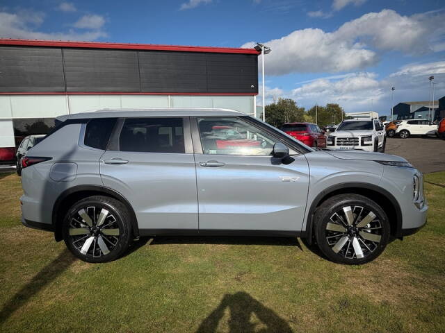 2026 Mitsubishi Outlander Nativa 2.4 5dr SUV Automatic Petrol/Electric