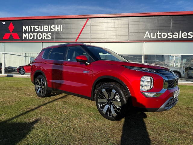 Mitsubishi Outlander PHEV Nativa 2.4 5dr Estate Automatic Petrol/Electric Estate Hybrid Red